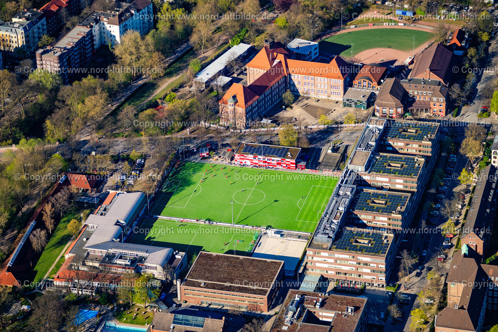 Hamburg_Eimsbüttel_Etv_Fussball_ELS_4233060425 | HAMBURG 06.04.2025 Sportplatz- Fussballplatz " ETV Eimsbüttel " an der Bundesstraße in Hamburg, Deutschland. // Sports grounds and football pitch " ETV Eimsbuettel " on street Bundesstrasse in Hamburg, Germany. Foto: Martin Elsen