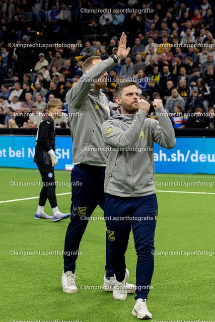 Fußball I Herren I Saison 2025-2026 I Hallenmasters Schleswig-Holstein 280 | Herzlich willkommen in meiner Fotogalerie für Sportmannschaften. Schau gerne mal rein, vielleicht ist Dein Team ja auch dabei! Falls nicht, schreib mir und wir ändern das! :)  - Realisiert mit Pictrs.com