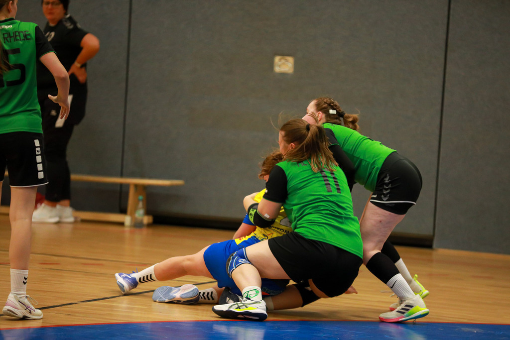 HcTvRhedeII_SvNeukirchen_150924_154 | Bildergalerie von Sport-Ereignissen aber auch von weiteren spannenden Dingen - nicht nur vom Niederrhein. In Anlehnung an den bekannten Spruch von Hanns Dieter Hüsch heißt das Motto: "Niederrhein ist überall".  - Realisiert mit Pictrs.com