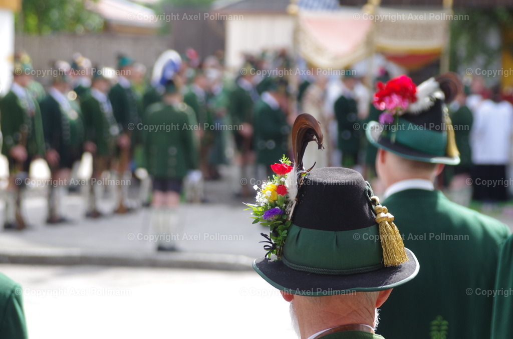 IMGP5020 | fotografiert von Axel PollmannLeonhardi Wallfahrt Benediktbeuern und Murnau, Fronleichnam, Fasching, Landschaft im Loisachtal und Benediktbeuern  - Realisiert mit Pictrs.com