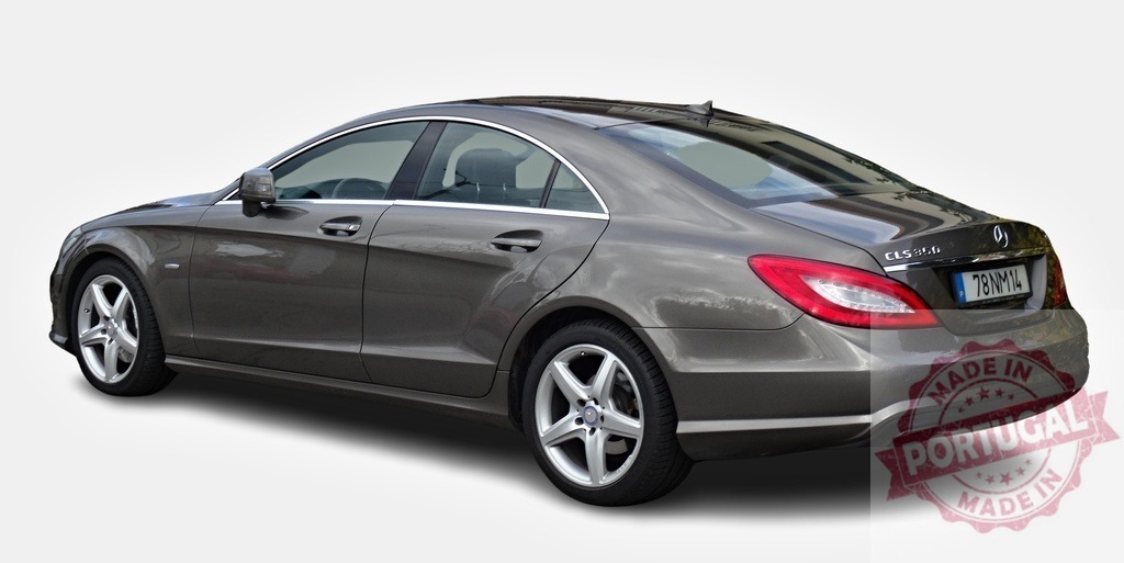 Mercedes-Benz CLS 350 showcasing its elegant design and luxurious features | Contemporary Mercedes-Benz CLS 350 parked, exuding sophistication and style - Realisiert mit Pictrs.com