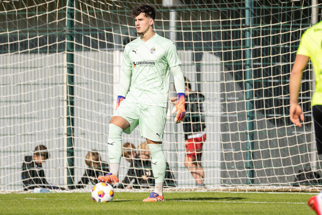 20251003_Picselweb-Fotografie_1R3_0438 | DFB Pokal 2. Runde, JFV A/O/B/H/H - SV Stuttgarter Kickers, Foto: Jörg Struwe - picselweb.de - Realisiert mit Pictrs.com