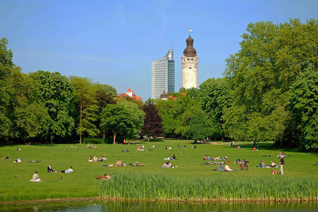 Bildlexikon Leipzig - Johannapark | Das Team hinter BILDLEXIKON LEIPZIG bündelt historische wie aktuelle Informationen über die Stadt Leipzig in Text und Bild auf einer Plattform und stellt diese der interessierten Öffentlichkeit zur Verfügung.
