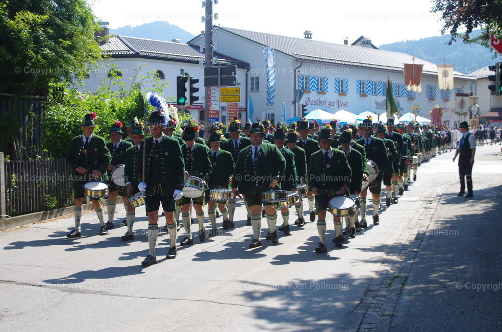 IMGP4083 | fotografiert von Axel PollmannLeonhardi Wallfahrt Benediktbeuern und Murnau, Fronleichnam, Fasching, Landschaft im Loisachtal und Benediktbeuern  - Realisiert mit Pictrs.com