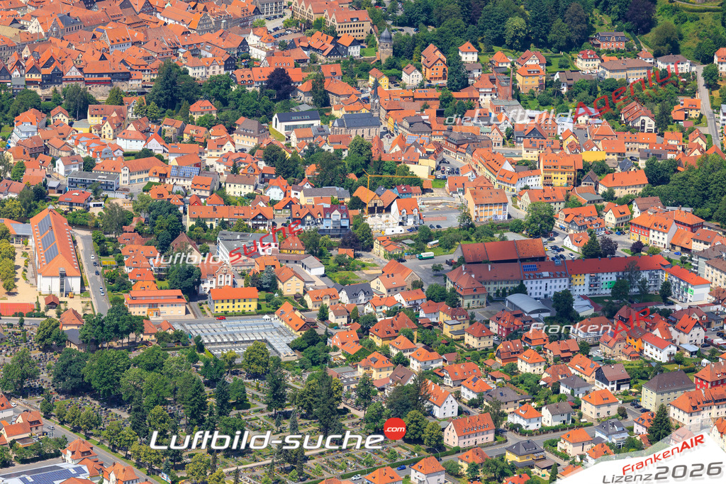 Die Luftaufnahme der Stadt Kronach wurde vom UL-Flugzeug heraus erstellt ( keine Drohne )- hohe Auflösung für beste Qualität