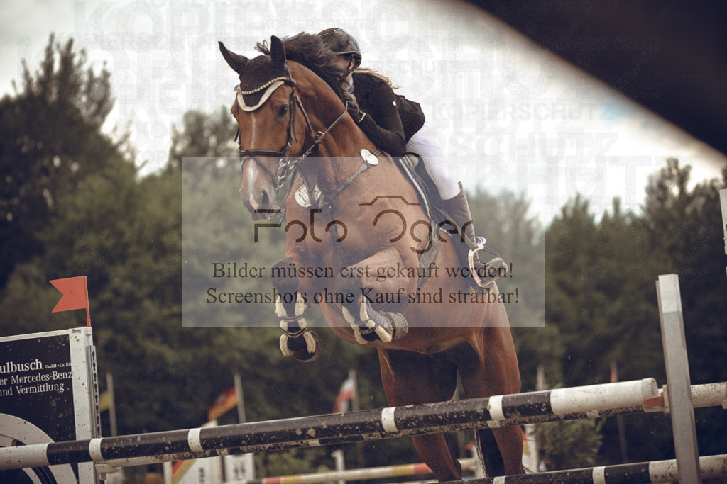 20240530-DOS_1983 | Entdecke hochwertige Reitturnierfotos von Foto Oger. Professionell, emotional und authentisch – jetzt Lieblingsmomente im Shop bestellen.Deutschlandweite Turnierfotografie. - Realisiert mit Pictrs.com