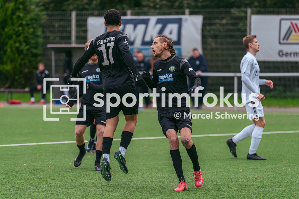 SSV Germania Wuppertal – Cronenberger SC | Younes El-Abdouni (17, Cronenberger SC) beim Torjubel nach dem 0:1. Bezirksliga Niederrhein, Gruppe 2: SSV Germania Wuppertal gegen Cronenberger SC, Wuppertal, 11.10.2026. Endstand: 1:4. sportimfokus / Marcel Schwering - Realisiert mit Pictrs.com