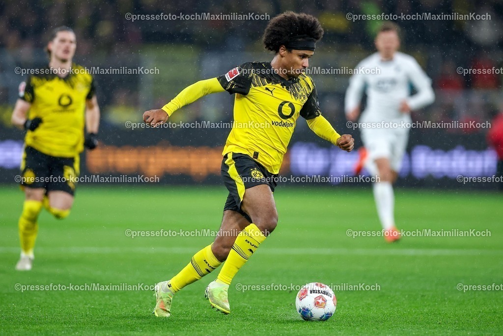 BVB07122501051 | 07.12.2025, Fußball, Borussia Dortmund - TSG 1899 Hoffenheimt, 1. Fußball Bundesliga, 13. Spieltag, Signal Iduna Park, Saison 2025 2026: Karim Adeyemi&nbsp;(BVB #27)  DFB regulations prohibit any use of photographs as image sequences and or quasi-video.