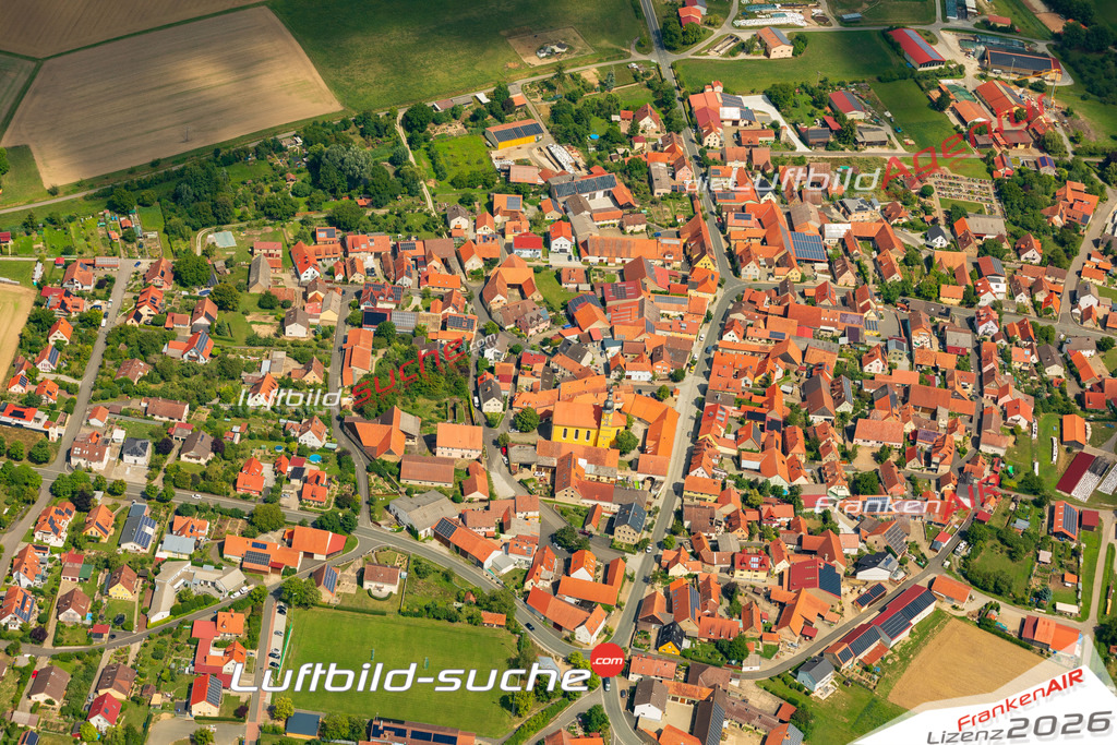 Luftaufnahme von  Willanzheim - Die Luftaufnahme wurde 2025 vom UL-Flugzeug heraus erstellt ( keine Drohne ) - Hochauflösende Luftaufnahme - für professionelle Ausdrucke geeignet. Die Geschenkidee !Mit Lizenz und Bildrechte bestellbar