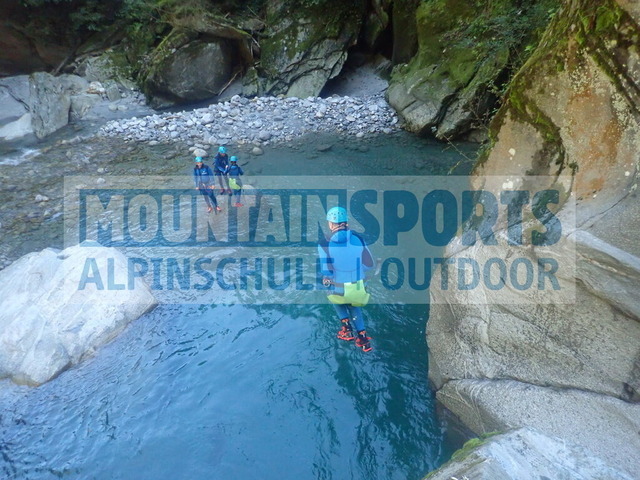P9220041 | Bestelle die Bilder deines Berg- oder Wasser-Abenteuers mit Mountain Sports bequem von zu Hause aus direkt über unseren Online Fotoshop von pictrs.com. - Realisiert mit Pictrs.com
