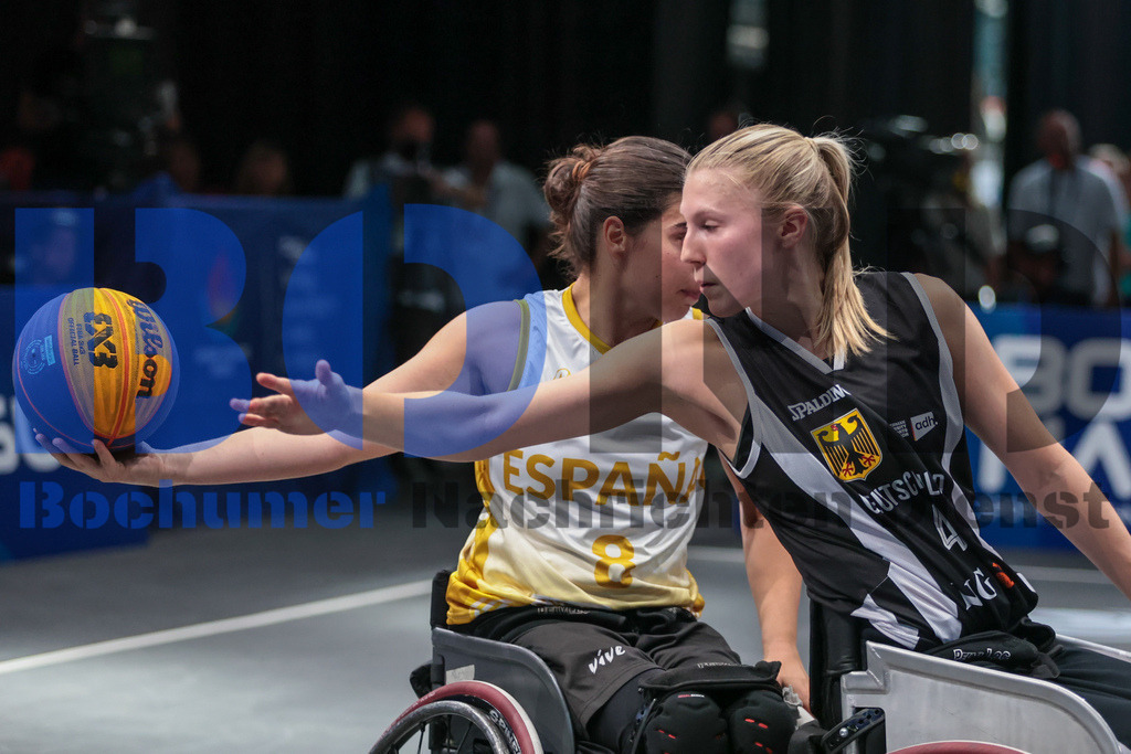 SES_RRG3x320250720-157 | bond - Realisiert mit Pictrs.com