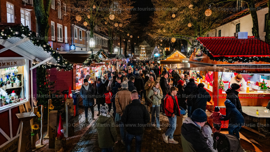 Stade Pferdemarkt Weihnachtsmarkt_ELS_8811091223a | Stader Weihnachstmarkt - Realisiert mit Pictrs.com