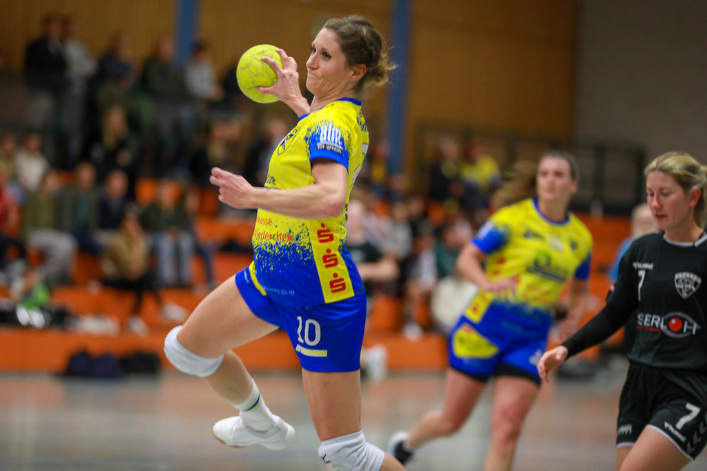 SVN_TvVoerde_021124_035 | Bildergalerie von Sport-Ereignissen aber auch von weiteren spannenden Dingen - nicht nur vom Niederrhein. In Anlehnung an den bekannten Spruch von Hanns Dieter Hüsch heißt das Motto: "Niederrhein ist überall".  - Realisiert mit Pictrs.com