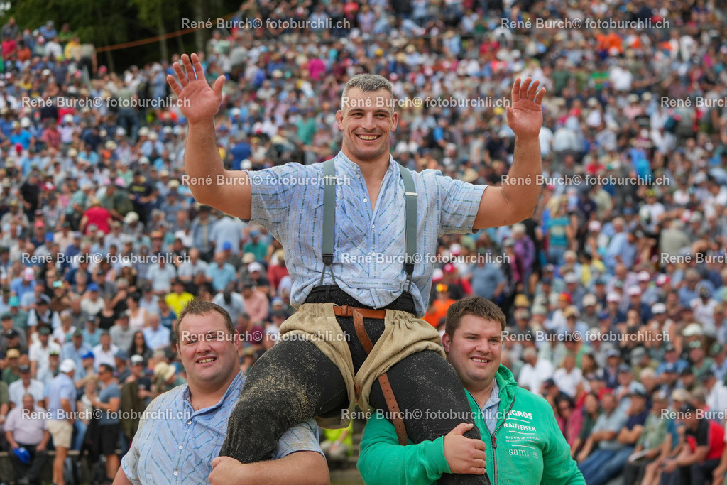 RB_03516 | René Burch leidenschaftlicher Fotograf aus Kerns in Obwalden.  Hier finden sie Sport, Landschaft und Natur Fotografie.
 - Realisiert mit Pictrs.com