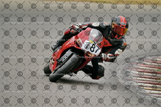 25bt05-0778 | markuskiefer.com - Realisiert mit Pictrs.com