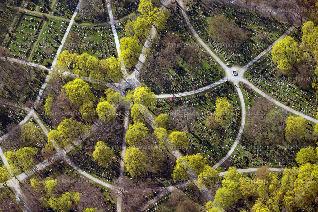 4022527 | Ostfriedhof, München