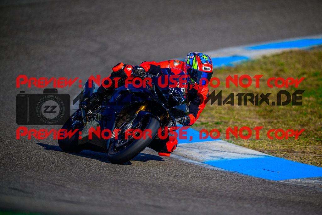 MaZZes_Fotomatrix_20250929_6007705_0900 | WEISS