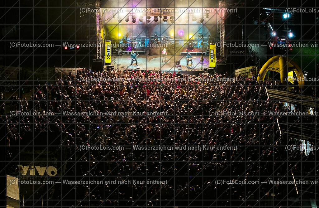 222681_Luftbild_NASCHENWENG_Hollenstein | (C)FotoLois.com, Alois Spandl, Luftbild, Melissa NASCHENWENG auf BERGBAUERNTOUR beim KÖNIGSBERG OPEN AIR in Hollenstein, Sa 2. September 2023.