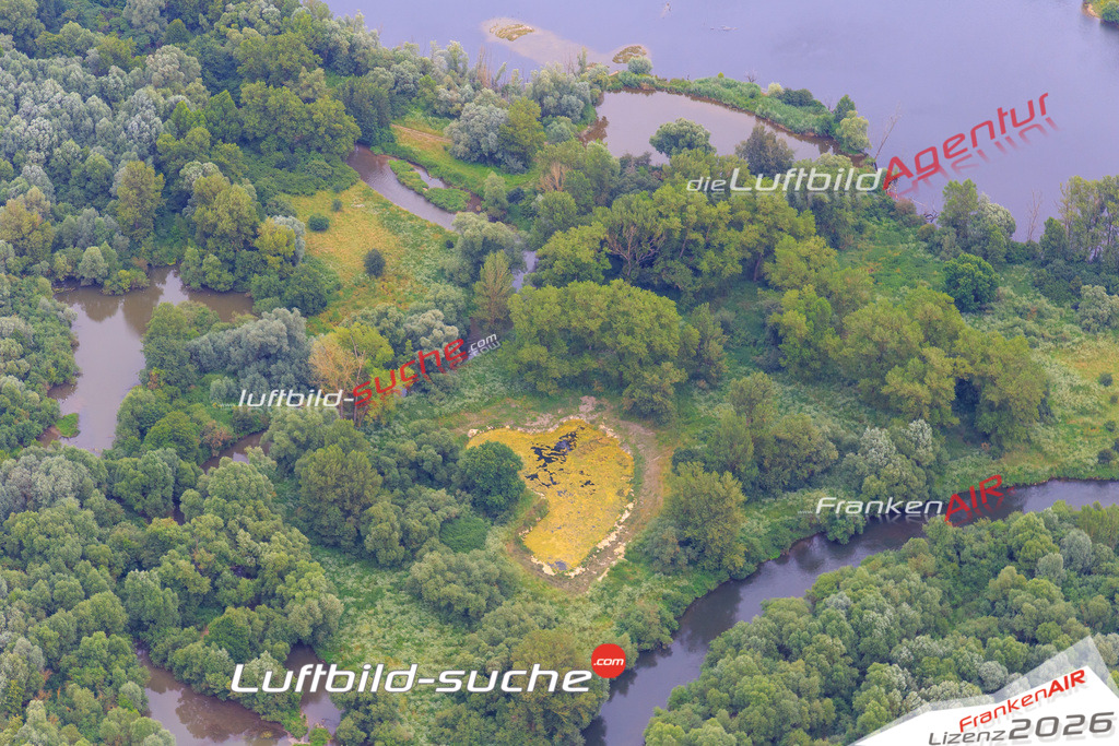 Die Luftaufnahme der Stadt Bischberg wurde vom UL-Flugzeug heraus erstellt ( keine Drohne )- hohe Auflösung für beste Qualität