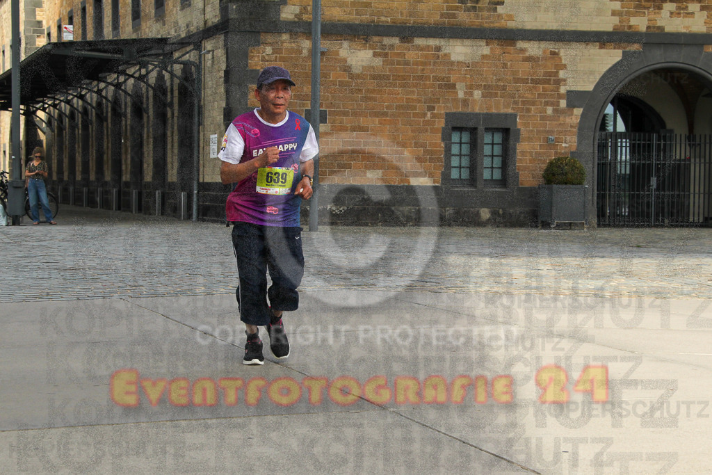 250920_1334_EV4_6100 | Sportfotografie im Rhein-Sieg Kreis, Köln, Bonn, NRW, Rheinland Pfalz, Hessen, etc. Unser Tätigkeitsfeld umfasst den Laufsport vom Volkslauf über den Marathon, Duathlon, Triathon bis zum Ultralauf wie Kölnpfad Ultra oder Schindertrail.