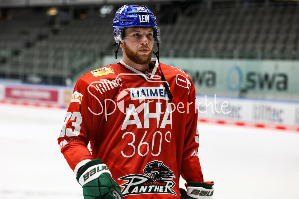 Augsburger Panther - Fischtown Pinguins Bremerhaven | Simon SEZEMSKY (AEV #93) enttaeuscht nach der Partie