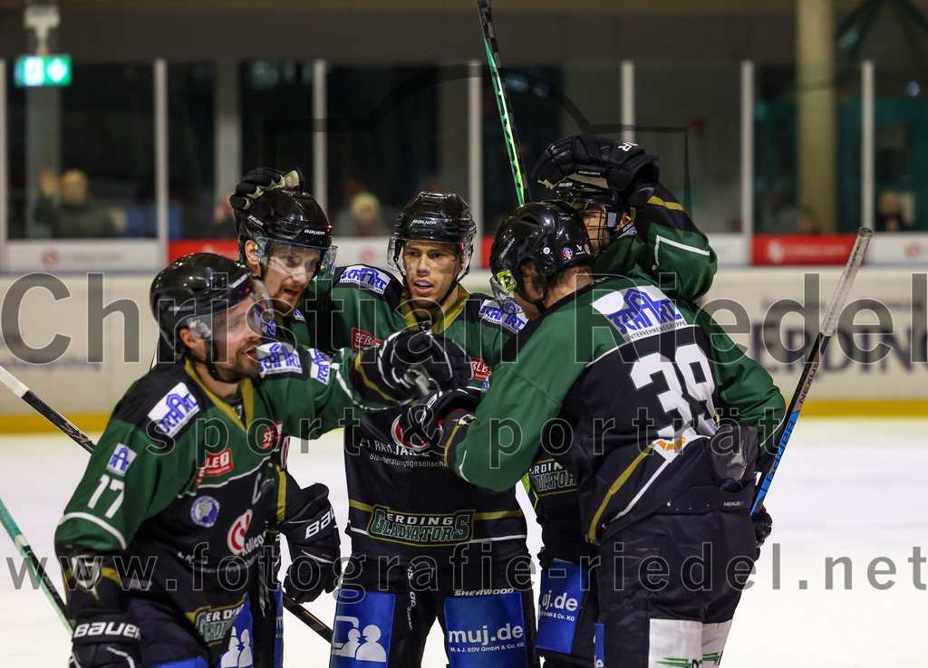 2023-03-14_103_TSV_Erding_gegen_TEV_Miesbach | Erding, Deutschland, 14.03.2023:
Eishockey, Bayernliga Playoffs 2022 / 2023, Halbfinale, TSV Erding gegen TEV Miesbach, Endergebnis: 5:3

Foto: Christian Riedel / fotografie-riedel.net