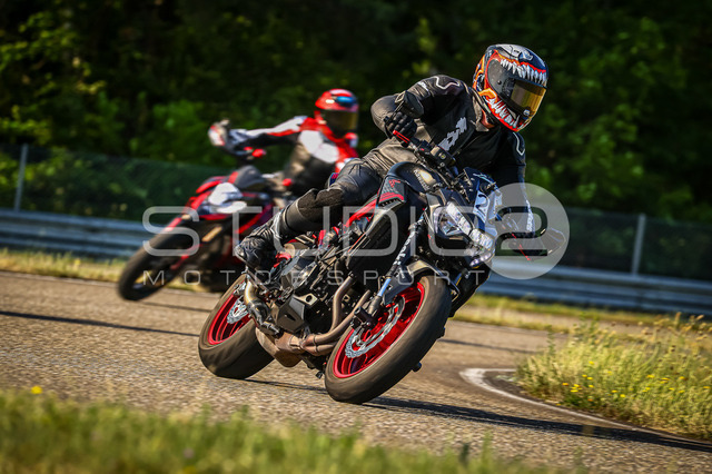 0002-260530DCB-024_2 | Deine Full-Service-Agentur für ✔️Videoproduktionen und ✔️Motorsportfotografie Jetzt Angebot anfragen!