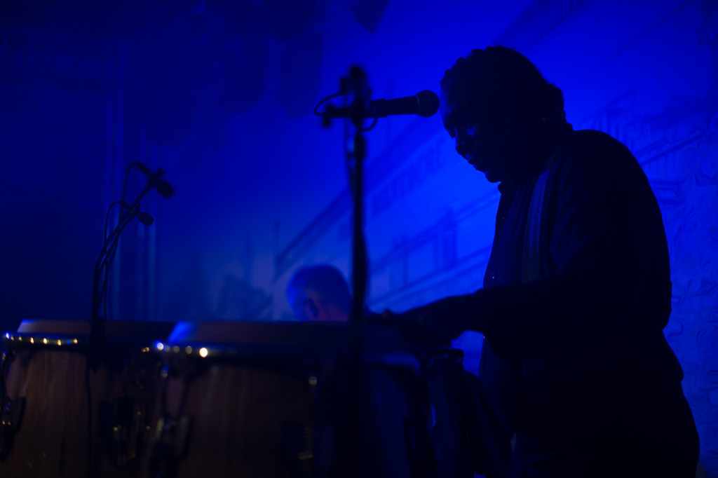 Tango meets Cuba | Tango meets Cuba mit den Klazz Brothers & Cuba Percussion im Forte Belvedere Leisnig zum Festival Hallo Leisnig 2022. - Realisiert mit Pictrs.com