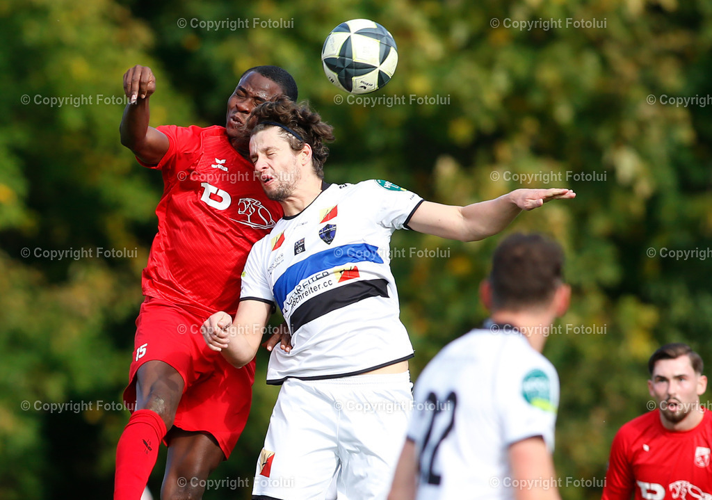 A_LUI_110925_09 | SPORT,FUSSBALL,LT1 OOE LIGA ASKOE OEDT 1B -SV BAD LEONFELDEN 11.10.2025 IM BILD: ADAMSON SHARAFA (OEDT1B) UND STEPAN KRUNERT (LEONFELDEN) FOTO:FOTOLUI