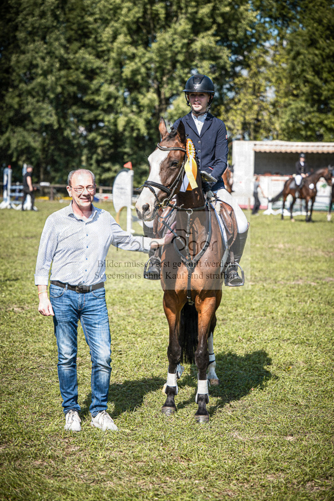 Z63_0014 | Entdecke hochwertige Reitturnierfotos von Foto Oger. Professionell, emotional und authentisch – jetzt Lieblingsmomente im Shop bestellen.Deutschlandweite Turnierfotografie. - Realisiert mit Pictrs.com