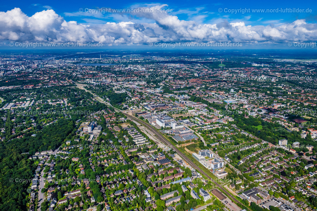 Hamburg_Wandsbek_Am_Neumarkt_Gewerbegebiet_ELS_1266050823 | HAMBURG 04.08.2023 Industrie- und Gewerbegebiet am Neumarkt im Ortsteil Wandsbek in Hamburg, Deutschland. // Industrial and commercial area on Neumarkt in the district Wandsbek in Hamburg, Germany. Foto: Martin Elsen