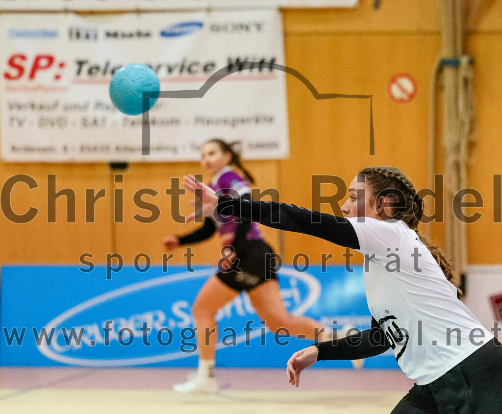 2023-11-04_022_SpVgg_Altenerding_gegen_TV_Altoetting | Erding, Deutschland, 04.11.2023:
Handball, Bezirksoberliga Frauen Altbayern 2023 / 2024, 6. Spieltag, SpVgg Altenerding gegen TV Altötting, Endergebnis: 28:26

Torfrau Verena Maier (TV Altötting, #1)

Foto: Christian Riedel / fotografie-riedel.net
