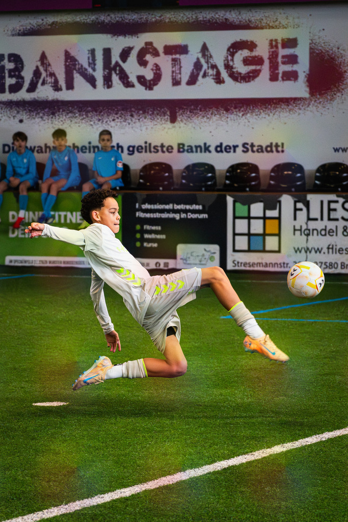 _BLR9450 | Professionelle Fußball- und Sportfotografie. Spielbilder online ansehen und kaufen – Einzelbilder oder komplette Galerien in hoher Qualität. - Realisiert mit Pictrs.com
