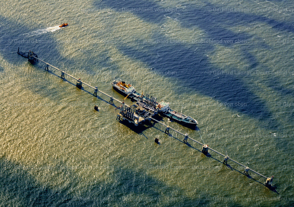7000959 | Wilhelmshaven, Ölhafen