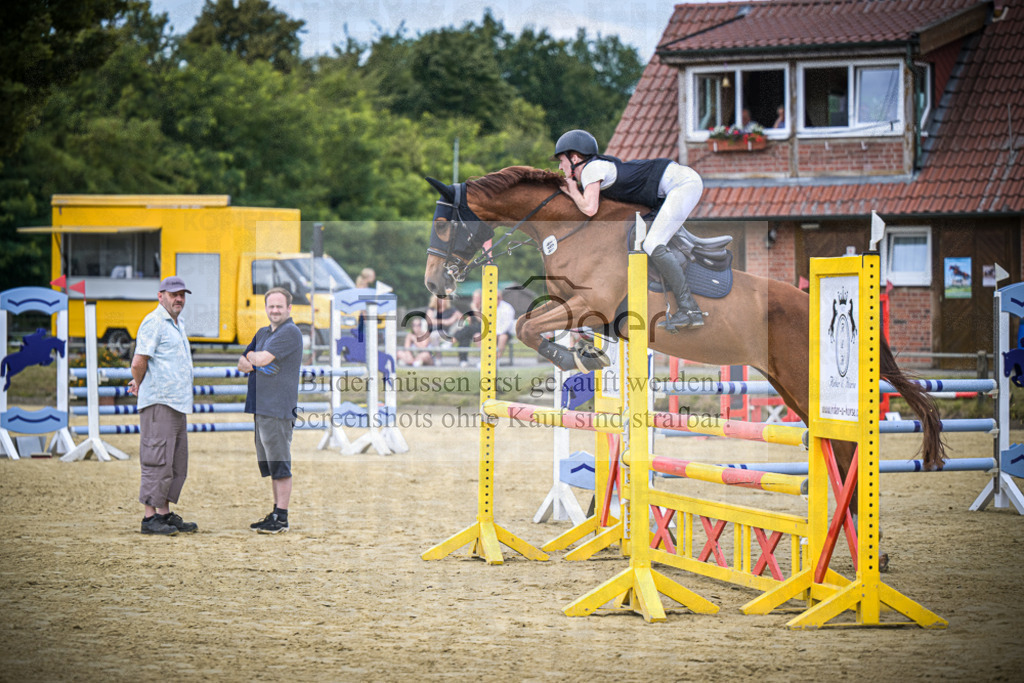 DOS_0761 | Entdecke hochwertige Reitturnierfotos von Foto Oger. Professionell, emotional und authentisch – jetzt Lieblingsmomente im Shop bestellen.Deutschlandweite Turnierfotografie. - Realisiert mit Pictrs.com