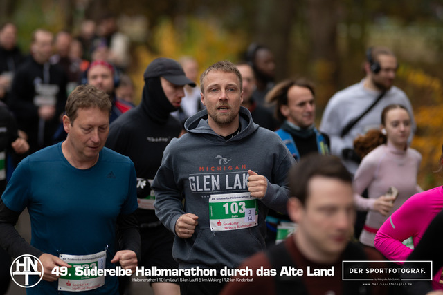 Süderelbe Halbmarathon 2025 I 09.11.2025 I Fotograf_DerSportfotograf.I 00341 | Der Sportfotograf. - Realisiert mit Pictrs.com