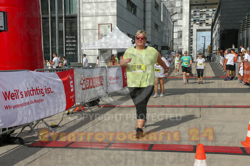 250920_1354_EX1_7063 | Sportfotografie im Rhein-Sieg Kreis, Köln, Bonn, NRW, Rheinland Pfalz, Hessen, etc. Unser Tätigkeitsfeld umfasst den Laufsport vom Volkslauf über den Marathon, Duathlon, Triathon bis zum Ultralauf wie Kölnpfad Ultra oder Schindertrail.