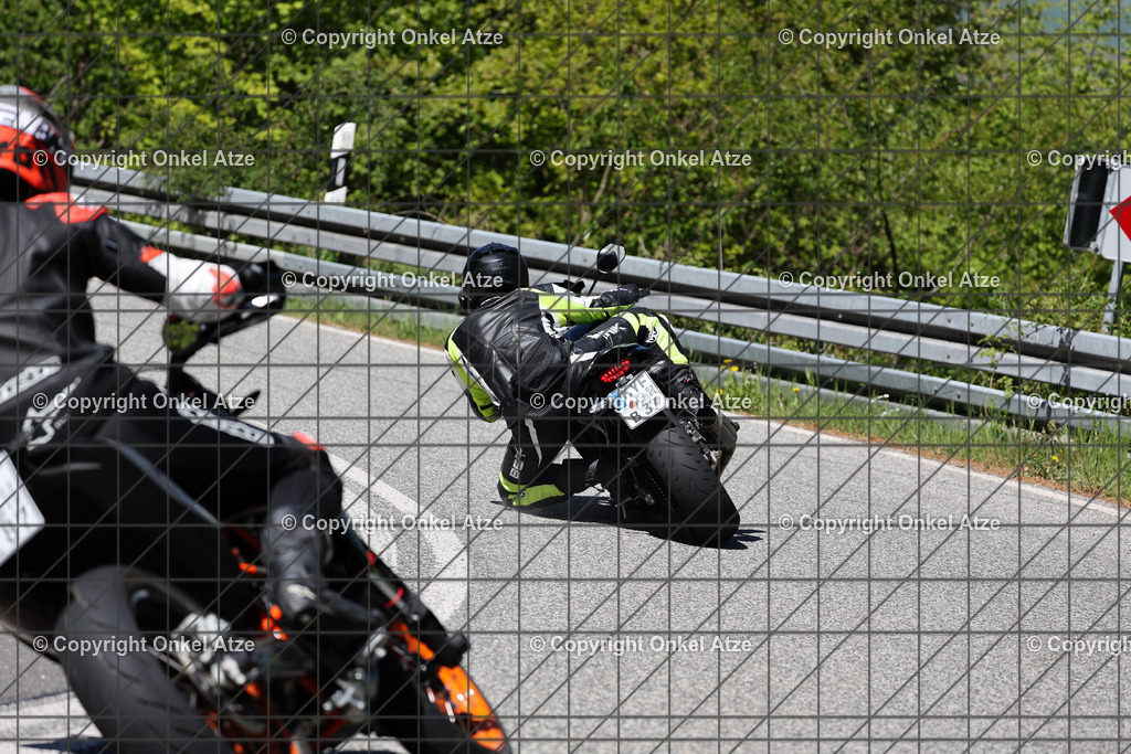 IMG_9441 | Fotograf am Kyffhäuser. Onkel Atze. Kyffhäuser Rennstrecke. Café36. Motorsportfotografie. - Realisiert mit Pictrs.com