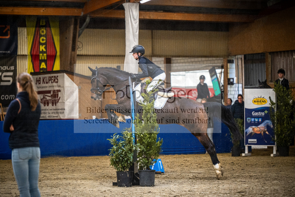DOS_0771 | Entdecke hochwertige Reitturnierfotos von Foto Oger. Professionell, emotional und authentisch – jetzt Lieblingsmomente im Shop bestellen.Deutschlandweite Turnierfotografie. - Realisiert mit Pictrs.com