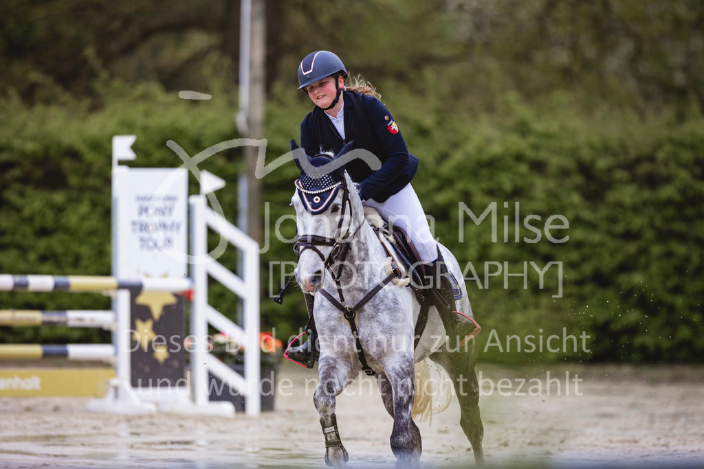 240426_Olfen-Vinnum_PonyTrophy-380 | Deine schönsten Turniermomente als professionelle Fotos! Entdecke hochwertige Pferdesport-Fotografie im Online-Shop. Jetzt Fotos finden & bestellen!