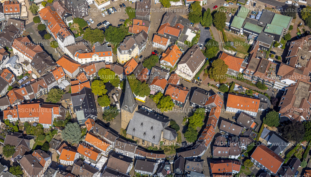 Hattingen220807833 | Luftbild, Evang. St.-Georgs-Kirche, malerische Altstadt, rote Dächer, Hattingen, Ennepe-Ruhr-Kreis, Ruhrgebiet, Nordrhein-Westfalen, Deutschland