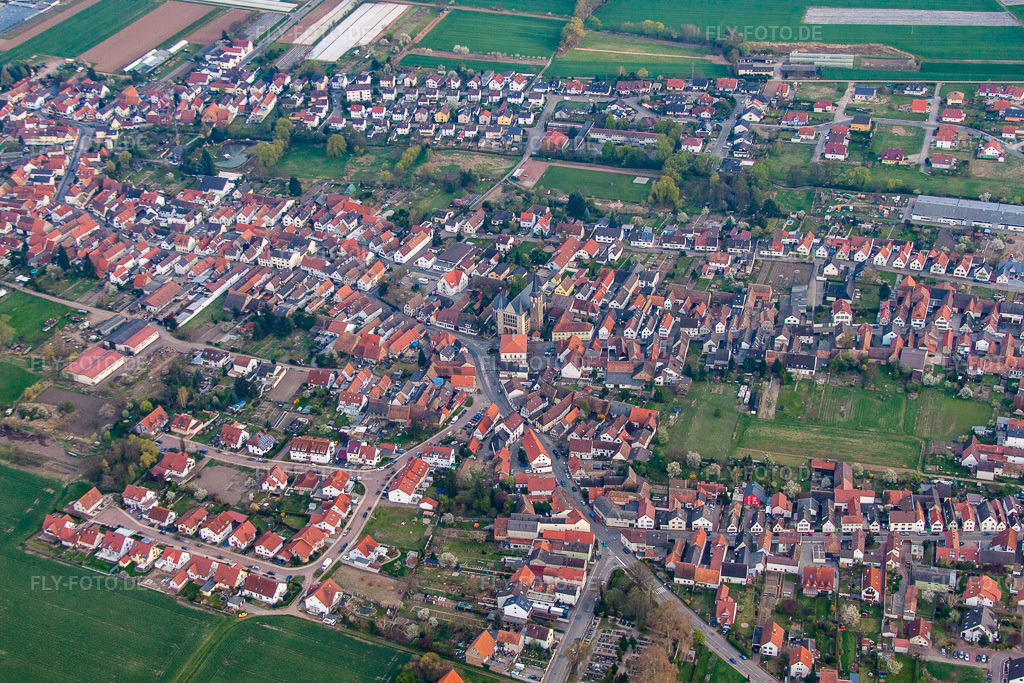 Luftbild: Gäustr im Ortsteil Geinsheim in Neustadt im Bundesland Rheinland-Pfalz in Deutschland. Foto: IMG_49892.jpg vom 13.04.2012 durch Werner Riehm/FLY-FOTO.de