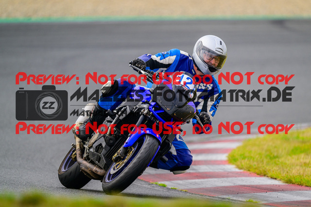 MaZZes_FotoMatrix_240724_6007705_4412 | BLAU