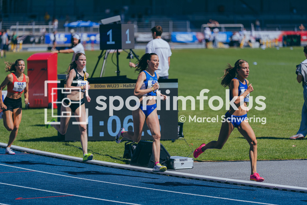 DM U23 U18 Bochum 2026 | Das 800m Halbfinale der wU23 bei den Deutschen Meisterschaften der U18 &amp; U23 2026 im Lohrheidestadion in Bochum-Wattenscheid. - Realisiert mit Pictrs.com