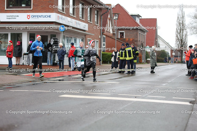 WMLA1744 | Bildershop "Sportfotograf-Oldenburg" mit Fotos von Sportevents in Oldenburg und Umzu. - Realisiert mit Pictrs.com