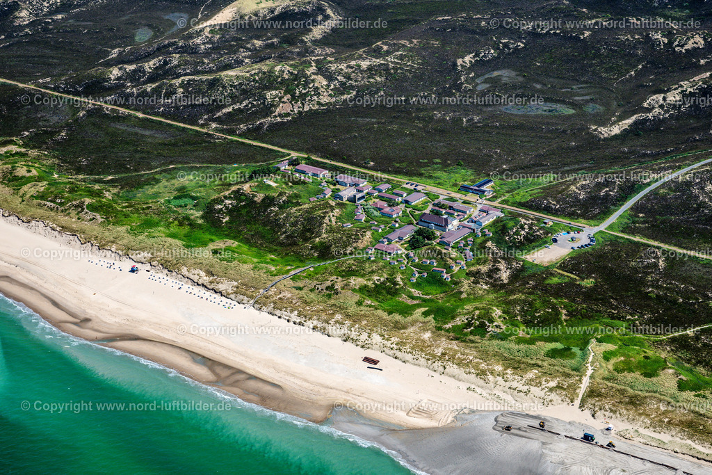 Sylt_List_Akademi_Am_Meer_Klappholtal_ELS_5543210625 | LIST 13.08.2025 Schulgebäude " Akademie am Meer " in List auf der Insel Sylt im Bundesland Schleswig-Holstein, Deutschland. Weiterführende Informationen bei: Akademie am Meer. // School building of the " Akademie on Meer " in List at the island Sylt in the state Schleswig-Holstein, Germany. Further information at: Akademie am Meer. Foto: Martin Elsen
