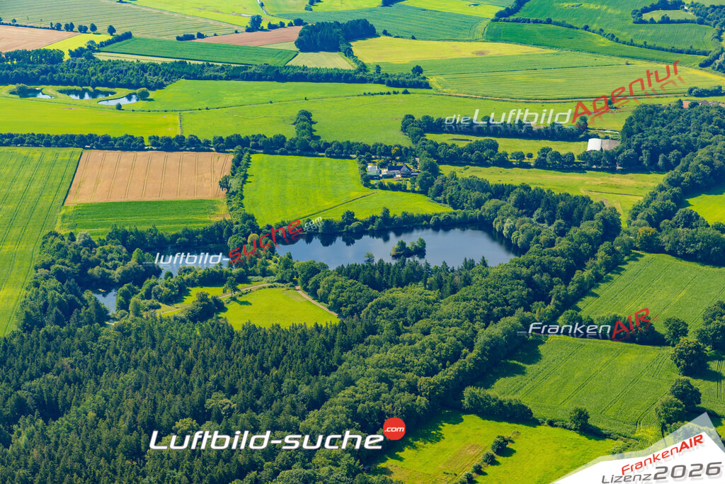 Luftaufnahme Legan See Stafstedt - Die Luftaufnahme wurde 2025 vom UL-Flugzeug heraus erstellt ( ohne Drohne ) - Hochauflösende Luftaufnahme - für professionelle Ausdrucke geeignet. Die Geschenkidee !Mit Lizenz und Bildrechte bestellbar