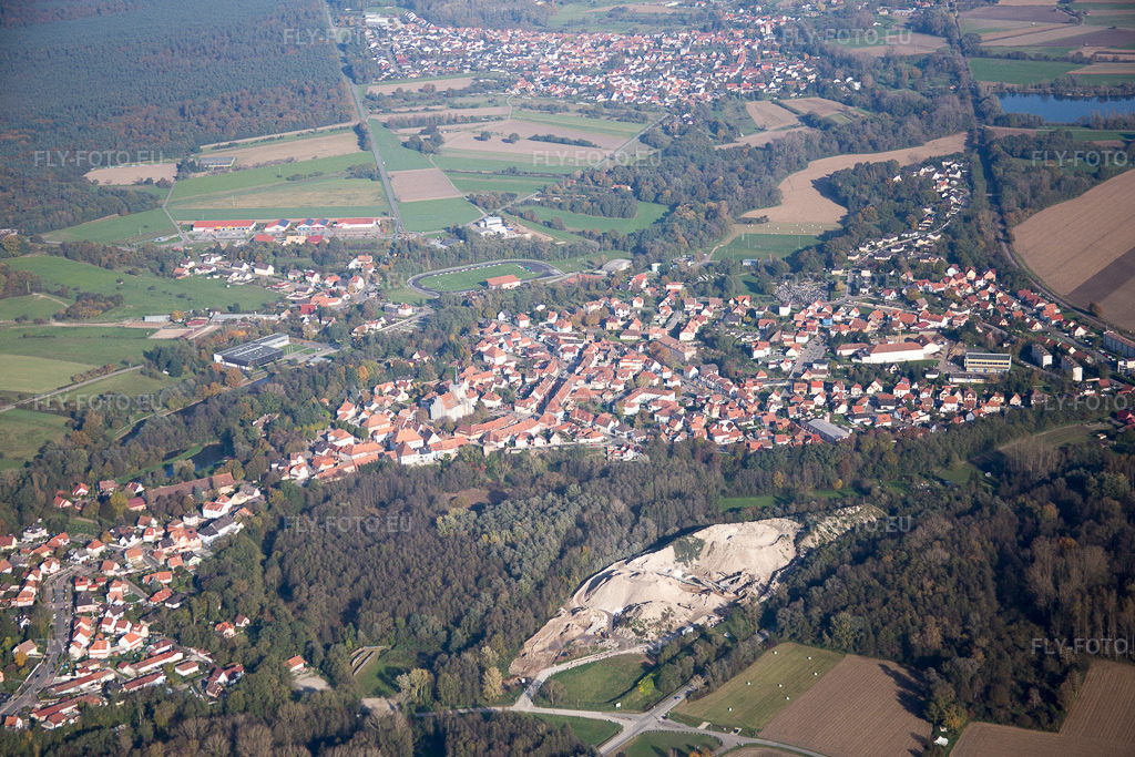 Vue aérienne: Vue de la ville à Lauterbourg dans le département Bas Rhin, France. Photo: IMG_075824.jpg prise le 02/11/2014 par Werner Riehm/FLY-FOTO.euRésolution de l'original: 5472 x 3648 px
