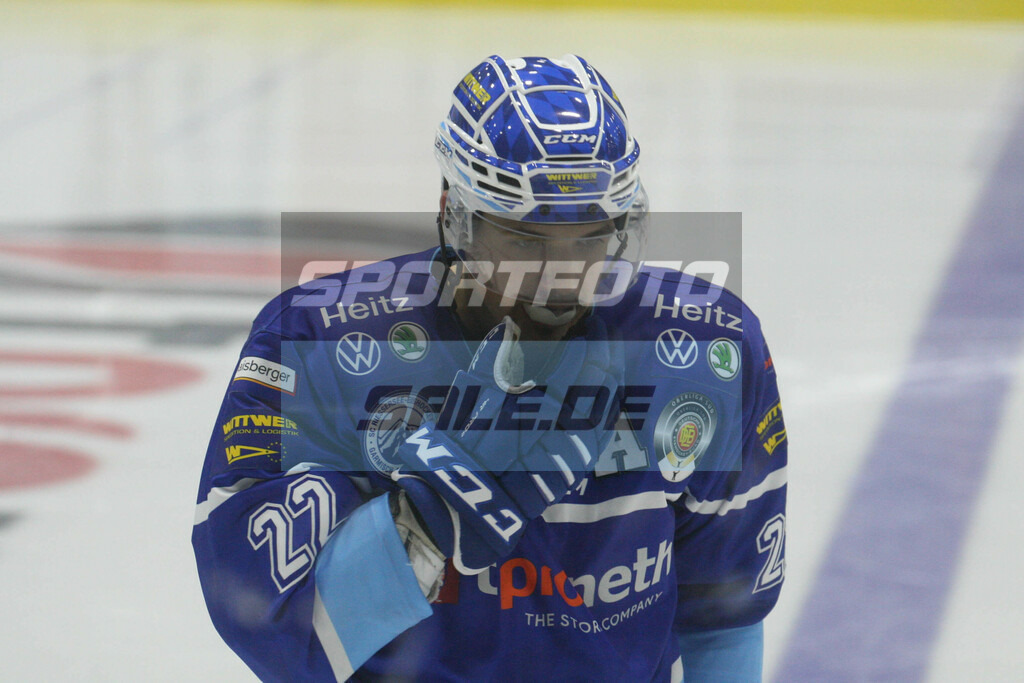 SC Riessersee - Höchstadt Alligators | Robin Soudek - Eishockey Oberliga Süd SC Riessersee - Höchstadt Alligators - © Sportfoto-Sale (MK) - Realisiert mit Pictrs.com