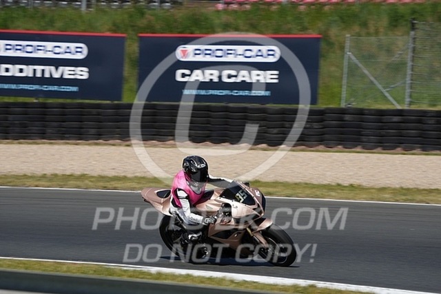 2025_05_12_PBK_16330 | Sportfotografie; SlowMotion; Video; Rennstrecke; Hafeneger; Speer; Racing; RSE; BMW; CBO; Trackday; Motorsportarena; Hockenheimring; Brno; Most; Barcelona; Valencia